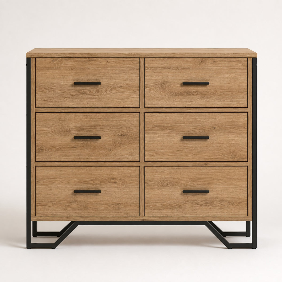 Commode en bois 6 tiroirs style industriel vue de face finition chêne artisanal et métal noir.