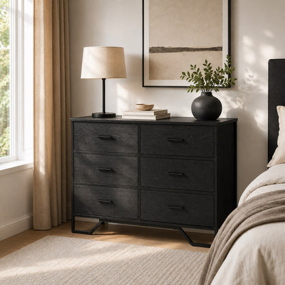 Commode industriel Oslo noire à 6 tiroirs dans une chambre moderne et lumineuse aux tons beige et noir