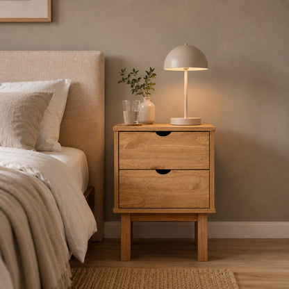 Table de chevet en bois avec tiroir, meuble de rangement pratique et design intemporel.