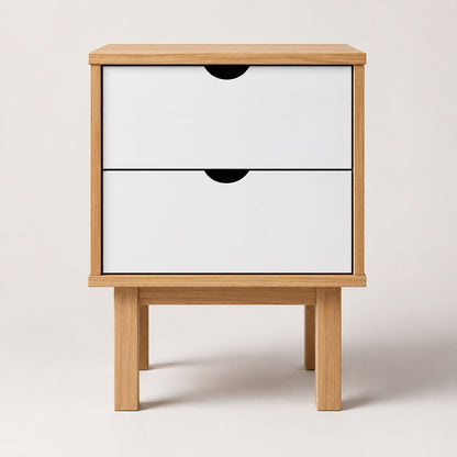 Table de chevet en bois avec tiroir blanc, meuble compact au design épuré.