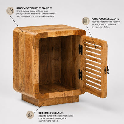 Table de chevet en bois avec rangement, porte ajourée et grand compartiment intérieur pratique.