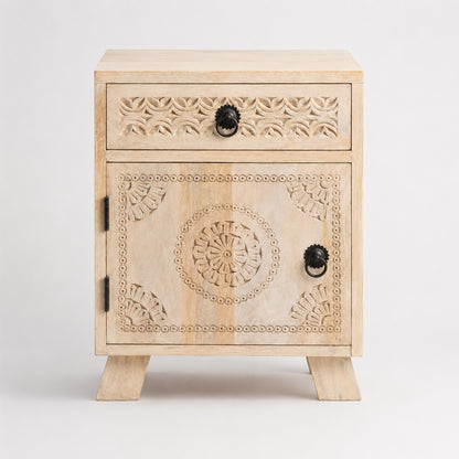Table de chevet design en bois sculpté avec tiroir et porte, idéale pour optimiser le rangement.
