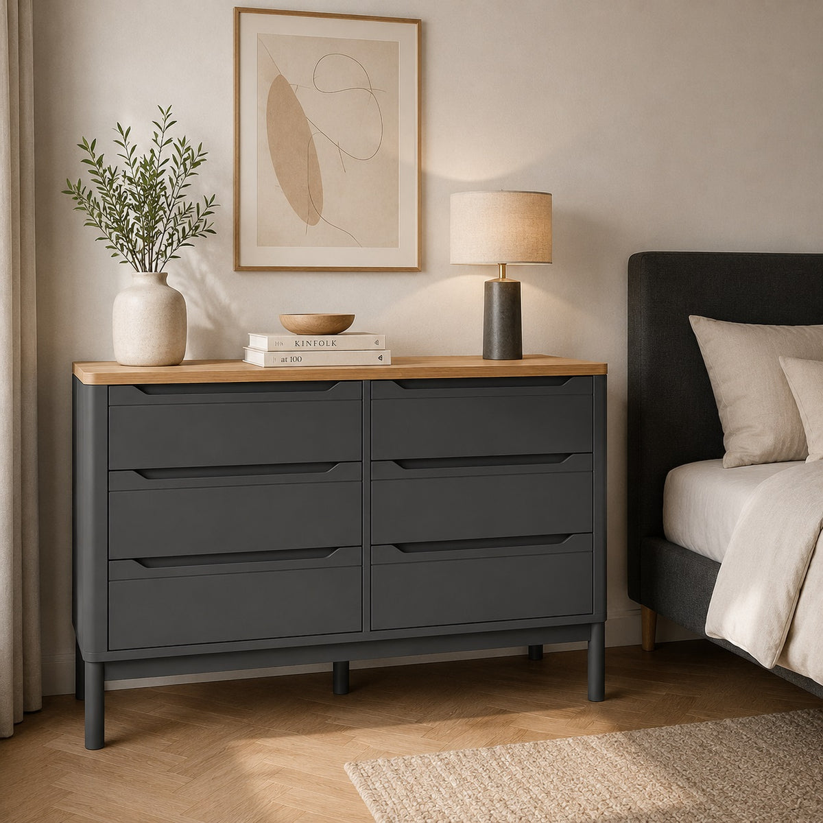 Commode 6 tiroirs gris anthracite avec plateau bois dans une chambre moderne et élégante