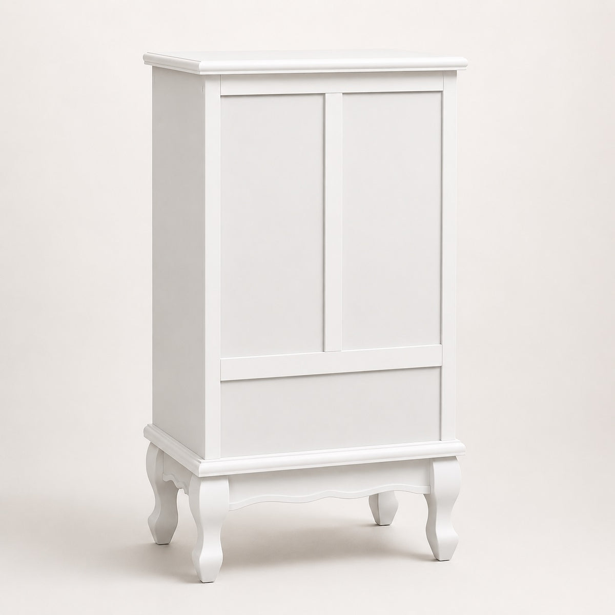 Vue arrière d’une commode vintage blanche, avec structure haute et piètement galbé de style classique.