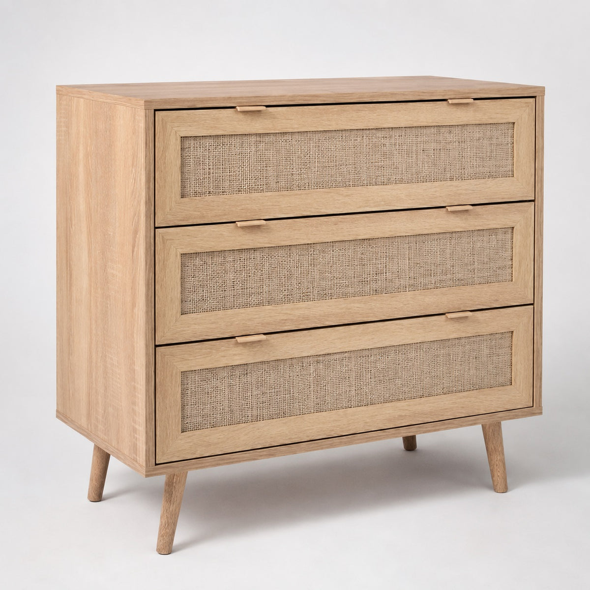 Commode 3 tiroirs en bois clair et cannage, commode design aux lignes naturelles et élégantes